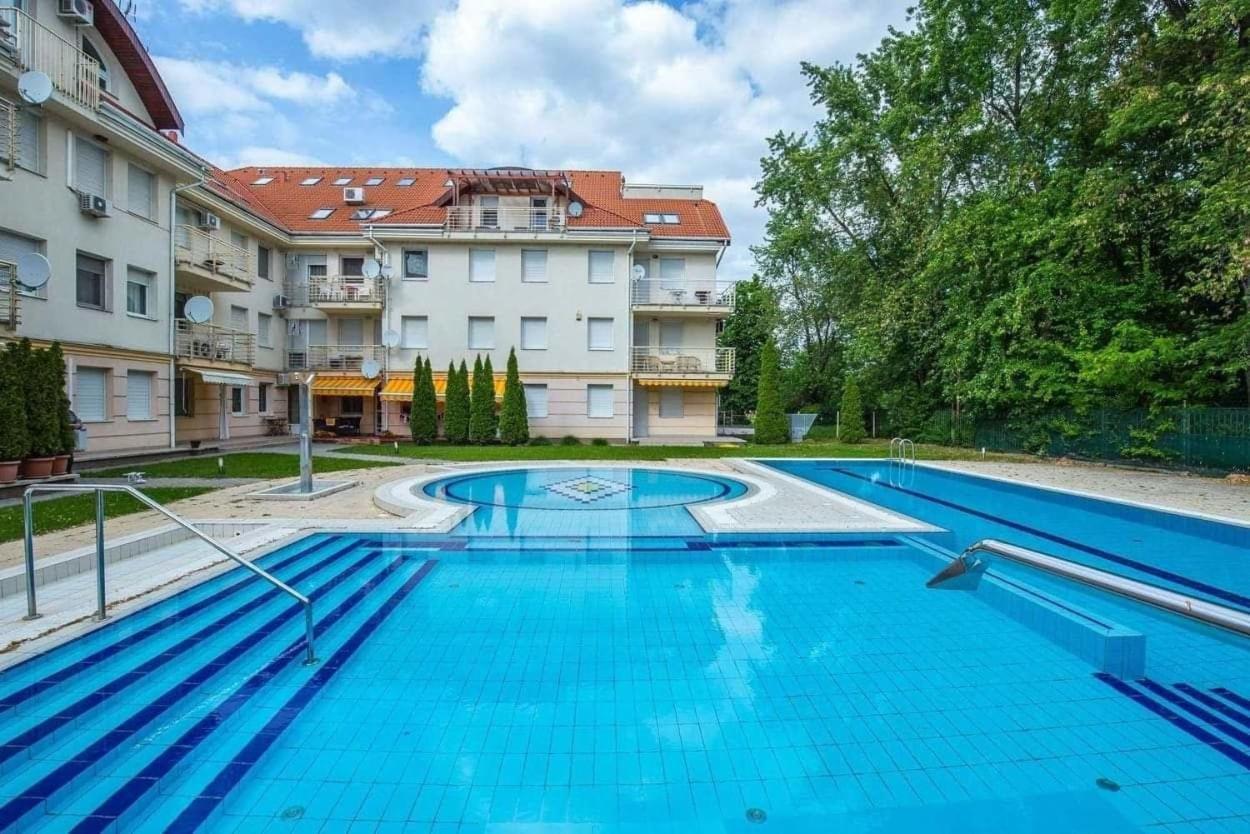 Oazis Wellness Apartman2 Hajduszoboszlo Exterior photo