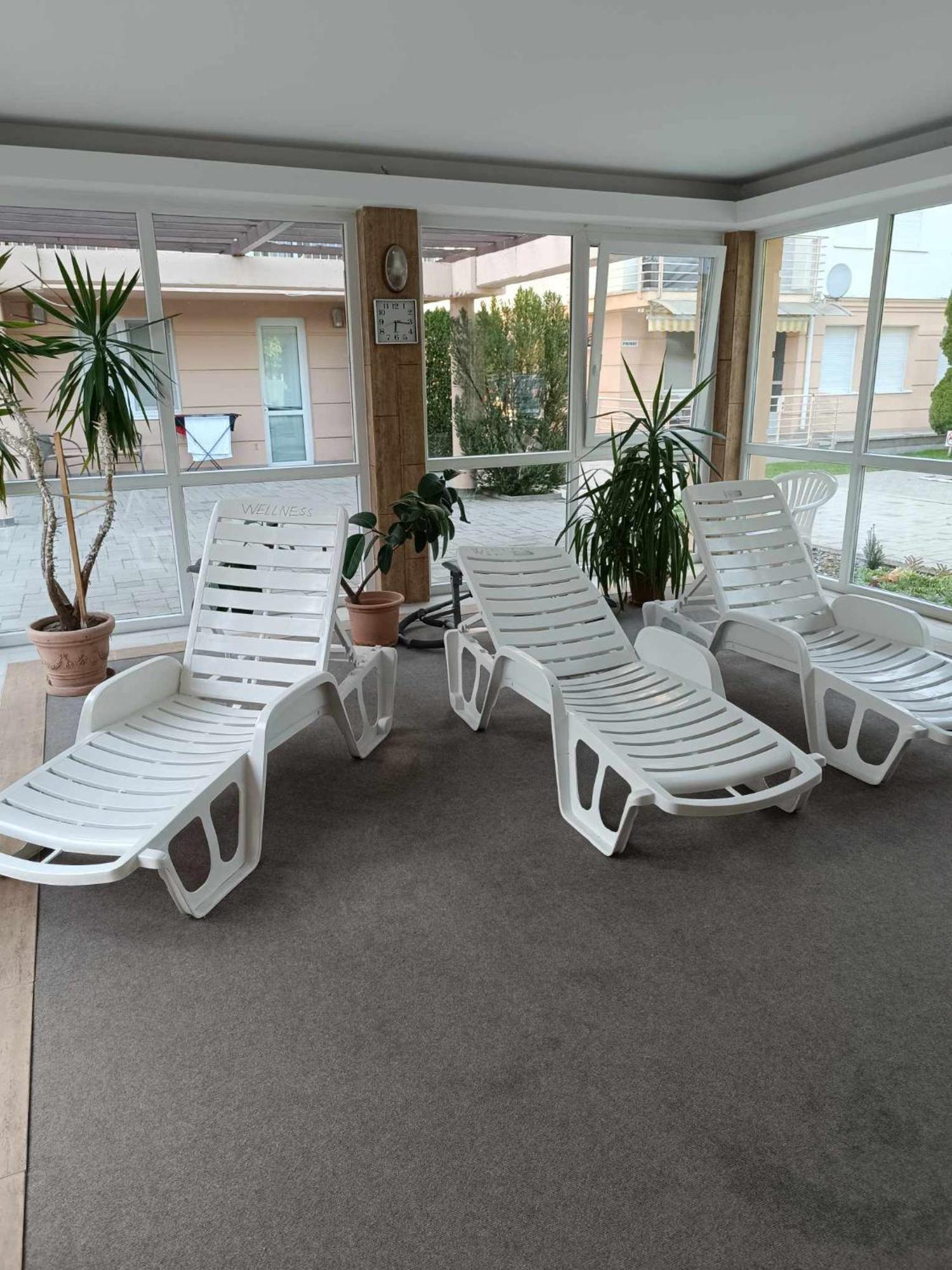 Oazis Wellness Apartman2 Hajduszoboszlo Exterior photo